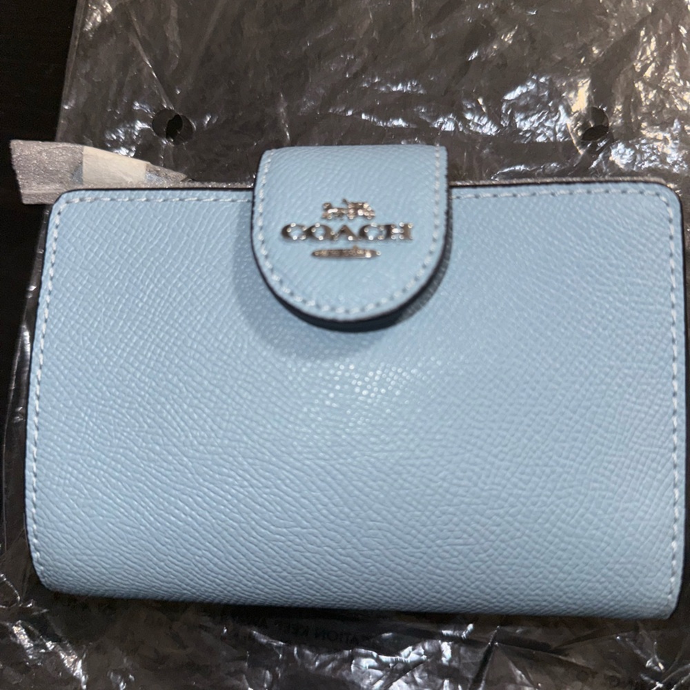 Coach corner zip wallet medium. In color waterfall. NWT